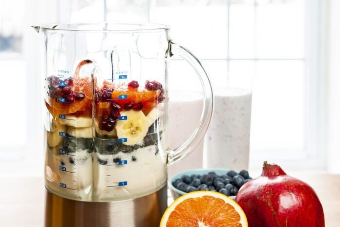 Prepare Berry Fruit Cocktails to Boost Benefits in a Short Time